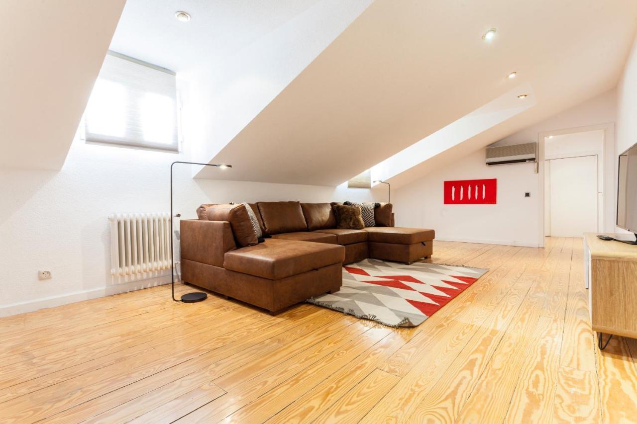Apartamento Gran Via Terrace En Madrid Luaran gambar